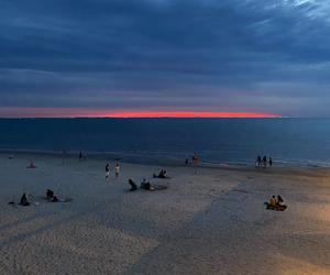 To jedna z najpiękniejszych plaż Pomorza Zachodniego. Zobaczcie zachód słońca w Dziwnówku 