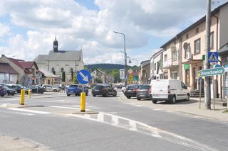 Nowa Słupia - rynek i ulica Świętokrzyska. Wiosna 2025