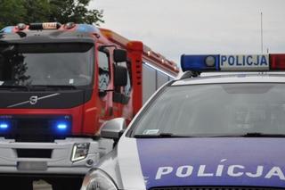 Poważny wypadek w Strykowie. Ciężarówka zderzyła się z busem, są ranni