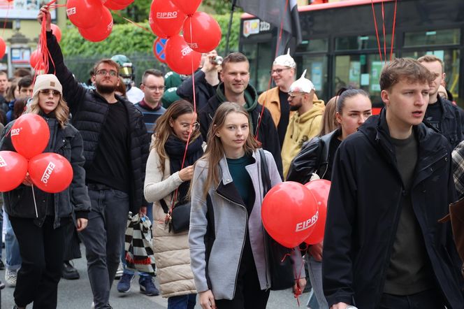 Kosmiczny korowód studencki przeszedł 9 maja ulicami Lublina