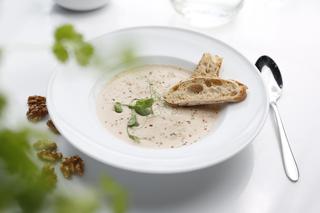 Fantastyczna zupa krem z orzechów włoskich - tego jeszcze nie próbowaliście!