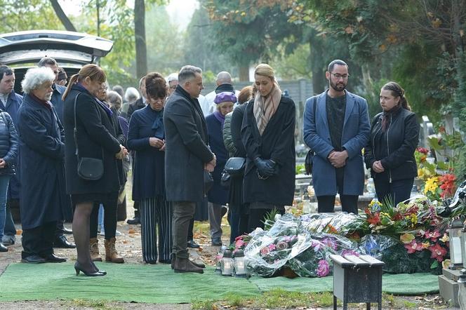 Pierwsza miłość odc. 3551. Pogrzeb Miłki Szafrańskiej (Ilona Wrońska)