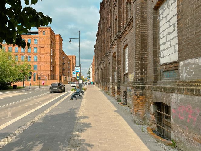 Zabytkowe famuły Izraela Poznańskiego w Łodzi 