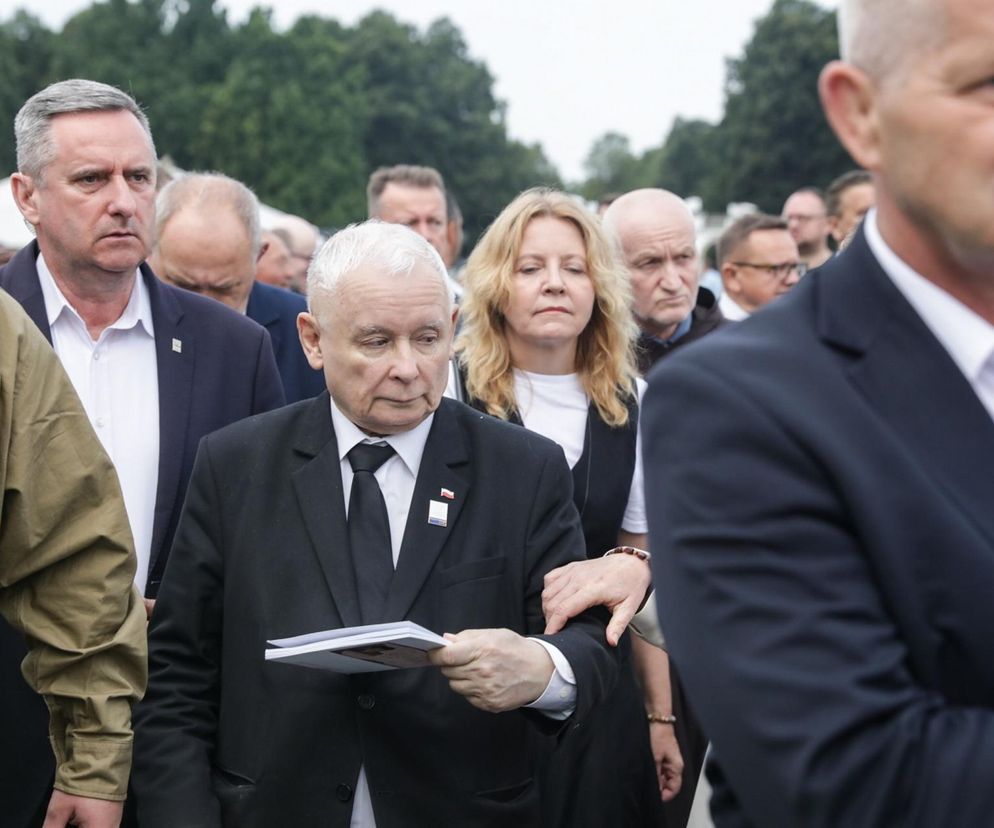 Miesięcznica smoleńska 2025. Kaczyński nie przebiera w słowa, mówi o zbrodni