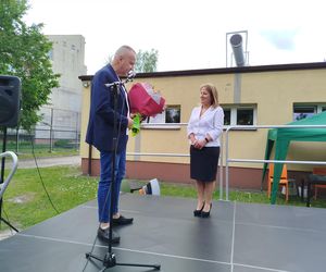 Przez lata ŚDS w Siedlcach działał w dwóch lokalizacjach, teraz już oficjalnie funkcjonuje w jednym miejscu, w budynkach dostosowanych do potrzeb osób z niepełnosprawnościami. 