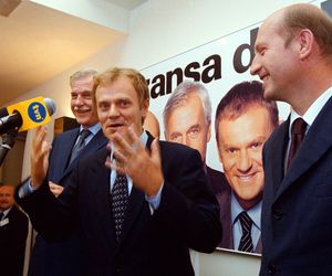 Tusk wyprowadzi sztandar Platformy? Po niemal 25 latach może zniknąć jeden z najbardziej znanych partyjnych szyldów