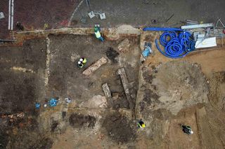 Ludzkie szczątki odkopane w samym centrum Warszawy. Ślady tragicznej historii