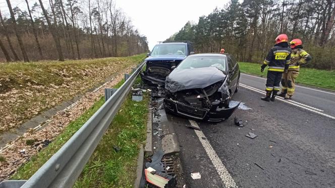 Poważny wypadek w Rybniku. Zderzyły się cztery samochody osobowe 