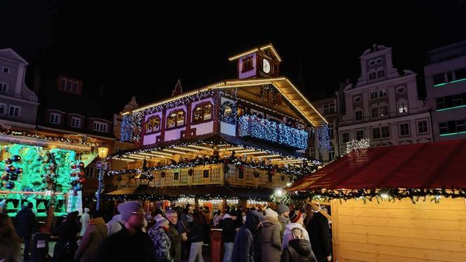 Tłumy na otwarciu Jarmarku Bożonarodzeniowego 2023 we Wrocławiu. Zobacz zdjęcia!