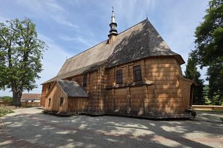 Zabytkowy kościół w Domaradzu.