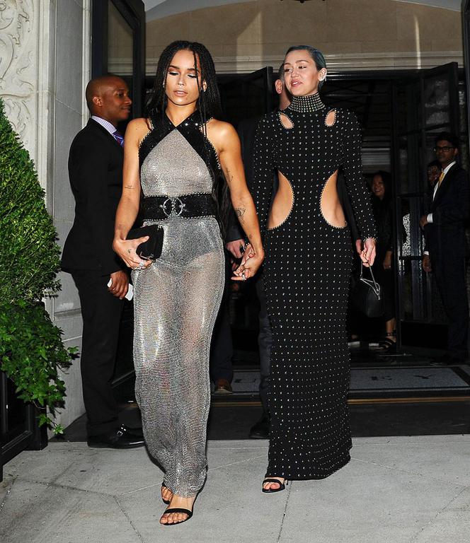 Miley Cyrus, Zoe Kravitz