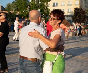 Starachowice i Międzypokoleniowa Potańcówka – Hit sezonu, który pokochali wszyscy
