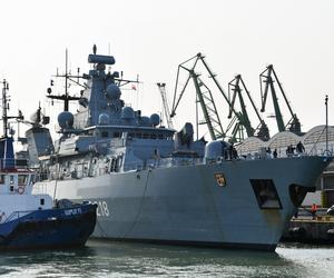 Okręty wojskowe NATO wpłynęły do portu w Gdyni. Zdjęcia robią ogromne wrażenie