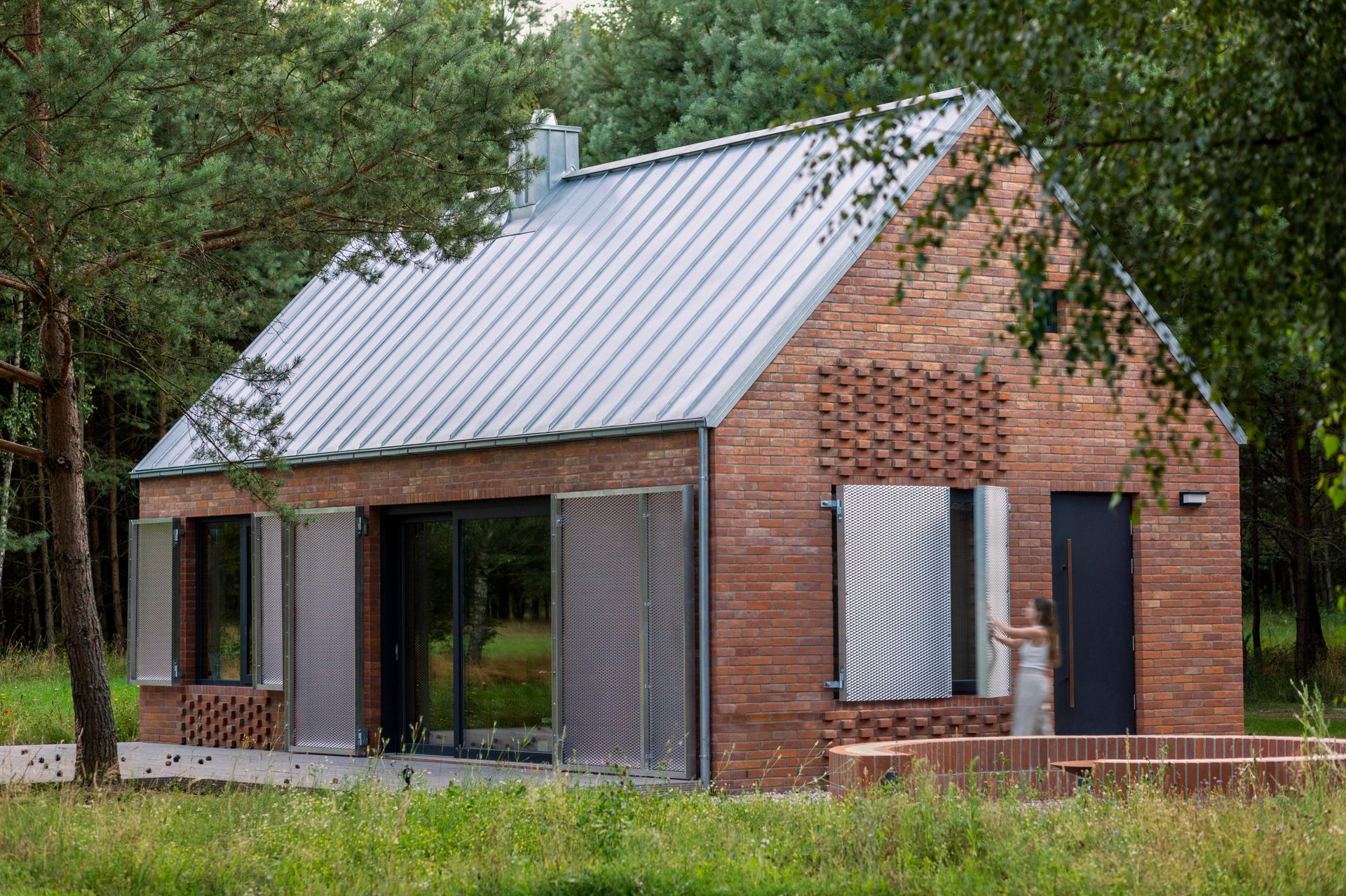 Dom Las, projekt: Studio Onu