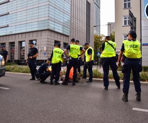 Ostatnie Pokolenie sparaliżowało centrum Warszawy