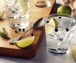 Domowy tonik do picia - jak przygotować domowy syrop do wody z charakterystyczną goryczką