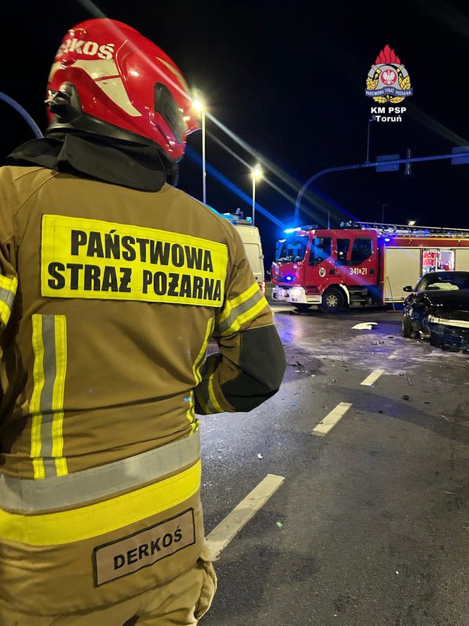 Wypadek na Trasie Prezydenta Władysława Raczkiewicza w Toruniu. Zdjęcia z miejsca zdarzenia