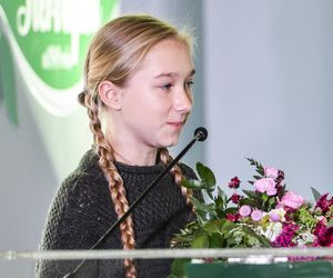 Pamiętacie Nelę Małą Reporterkę? Dziś ma 20 lat i właśnie wyjawiła, że wyprowadza się z Polski