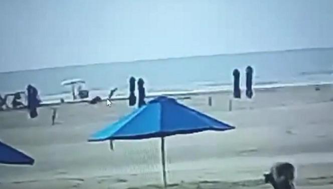 Piorun zabił 34-latkę na plaży! Szokujące wideo pokazuje ostatnie chwile