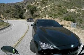 Wypadek nagrany z dwóch perspektyw. Motocyklista nie miał szans w starciu z BMW M6 - WIDEO