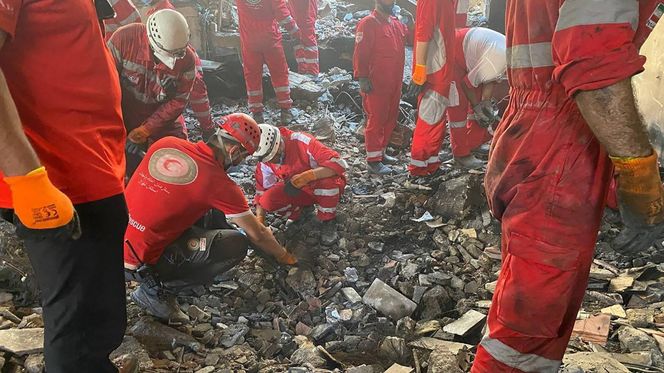 Wojna Izrael - Iran wchodzi w nowy etap. Mieszkańcy uciekają do schronów przed atakami rakietowymi