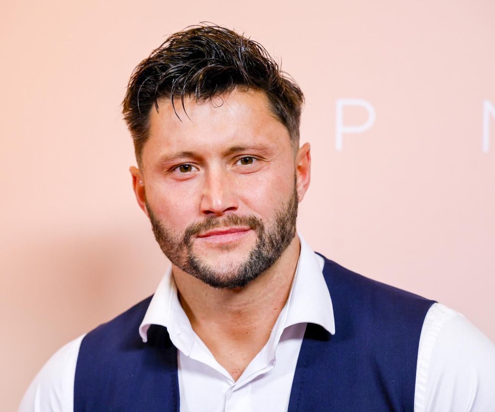 Piotr Mróz ma nową partnerkę. Tak mówi o nowym związku: To burzliwa relacja