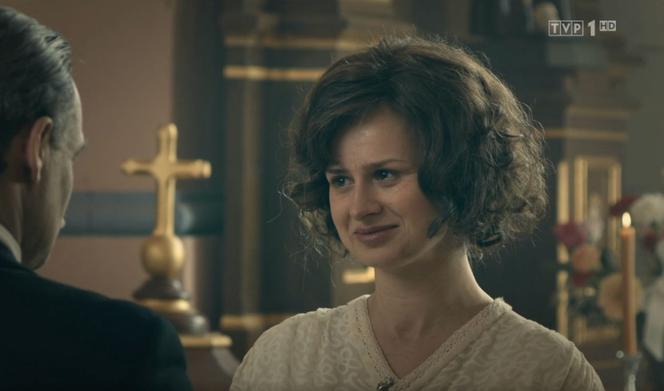 Stulecie Winnych 4 odc. 45. Andzia (Barbara Wypych), Stanisław (Jan Wieczorkowski) - wspomnienie ślubu