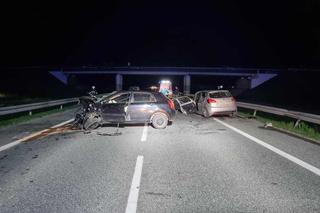 Koszmarna kraksa pod Tarnowem! Dwie kobiety w ciąży trafiły do szpitala po czołowym zderzeniu