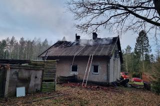 Pożar domu w Nagladach. Jedna osoba nie żyje. Zwłoki odnaleziono na poddaszu