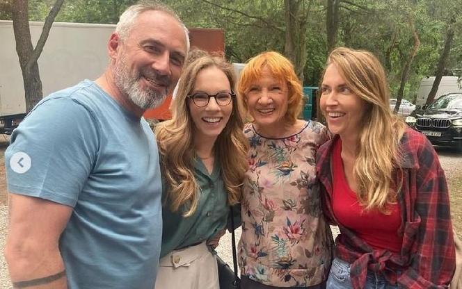 M jak miłość na planie nowy sezon. Adam Werner (Jacek Kopczyński), Sylwia (Hanna Turnau), Ola (Ewa Kolasińska), Magdalena Waligórska (Viola)