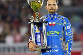 Bartosz Zmarzlik zajął drugie miejsce w Gorzowie! Polak utrzymał przewagę nad Bradym Kurtzem