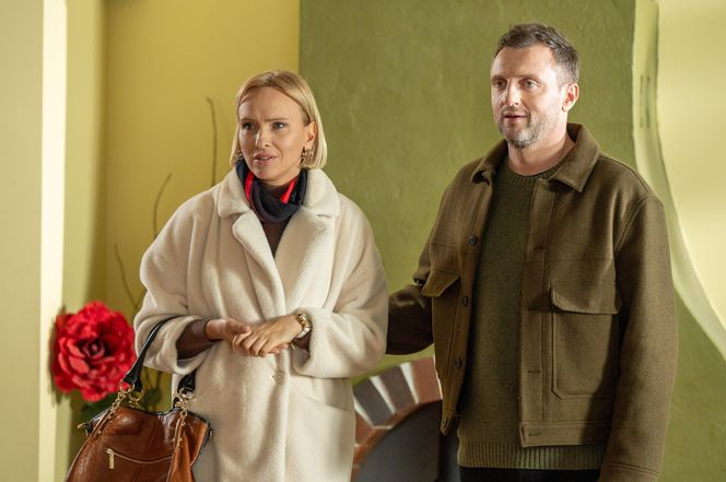 	M jak miłość odc. 1870. Dorota (Iwona Rejzner), Bartek (Arkadiusz Smoleński)