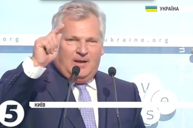 Kwaśniewski śpiewa hymn Rosji i ZSRR. Dlaczego? [WIDEO]