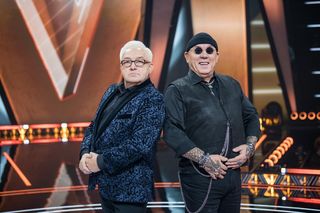 Artystka wykona dwa hity – Brzydcy oraz Czas nas uczy pogody – w nowych wersjach.