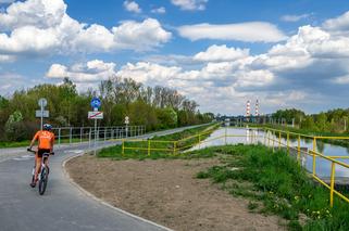 Malownicza ścieżka na Kanale Łączańskim