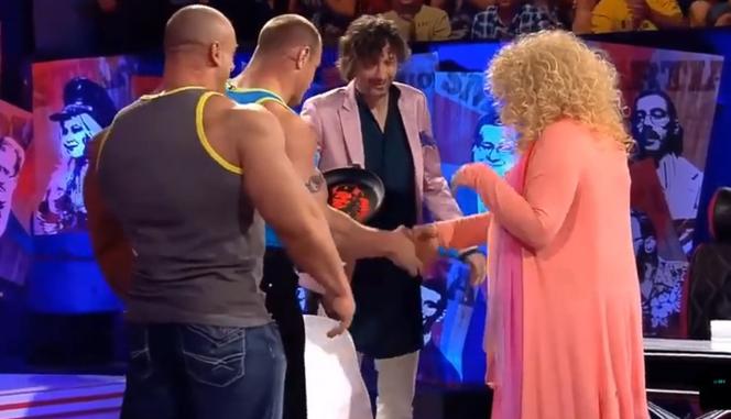 Burneika i Pudzianowski dali prezent Gessler