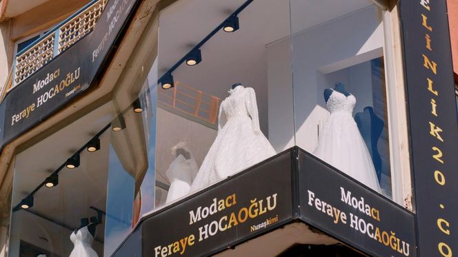 Miłość i nadzieja odc. 271. Salon sukien ślubnych