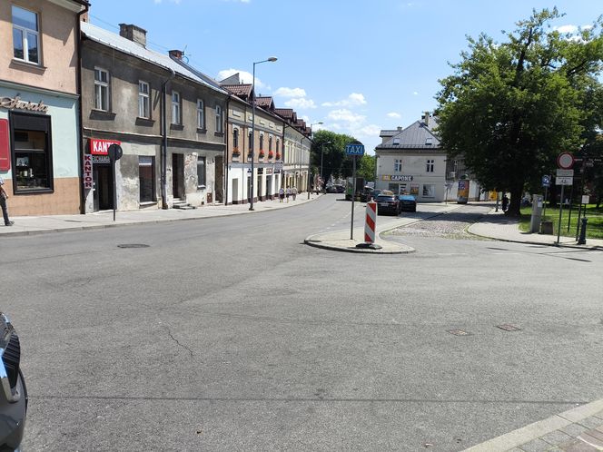 Zmiana organizacji ruchu na skrzyżowaniu ulic św. Anny i Targowej w Tarnowie