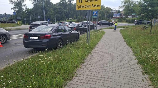 Wypadek u zbiegu ulic Radomskiej i Kaczyńskiej