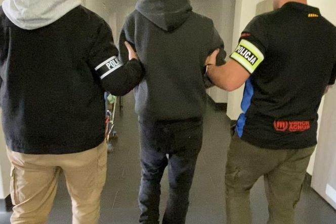 Włodary. 38-latek ostrzelał szkołę. Powiedział, że mierzył do ptaków