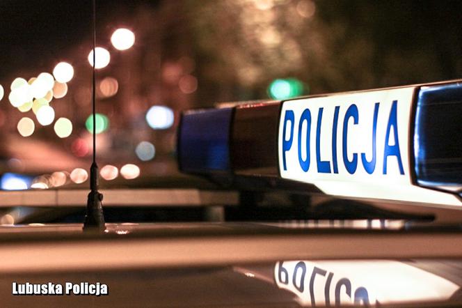 Gorzów: Z poszukiwanym , na podwójnym gazie i w nie swoim samochodzie. Młoda kobieta zatrzymana przez policję