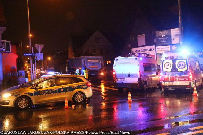 Tragiczny wypadek we Wrocławiu. Nie żyje 10-letni chłopczyk. Przechodził przez pasy...