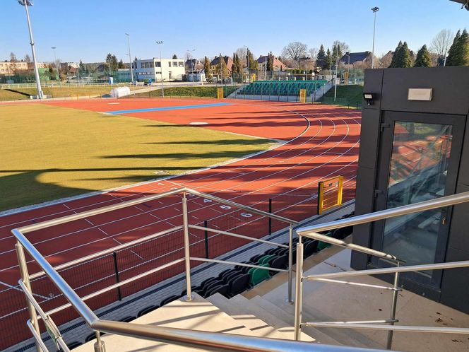 Stadion w Starachowicach gotowy. Kiedy na murawę wybiegną piłkarze?