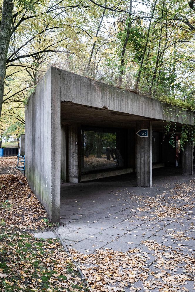 Brutalistyczna wiata: Westerplatte w Gdańsku