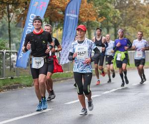 22. Poznań Maraton za nami. Tysiące biegaczy na ulicach Poznania 