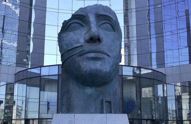 La Defense Paryż