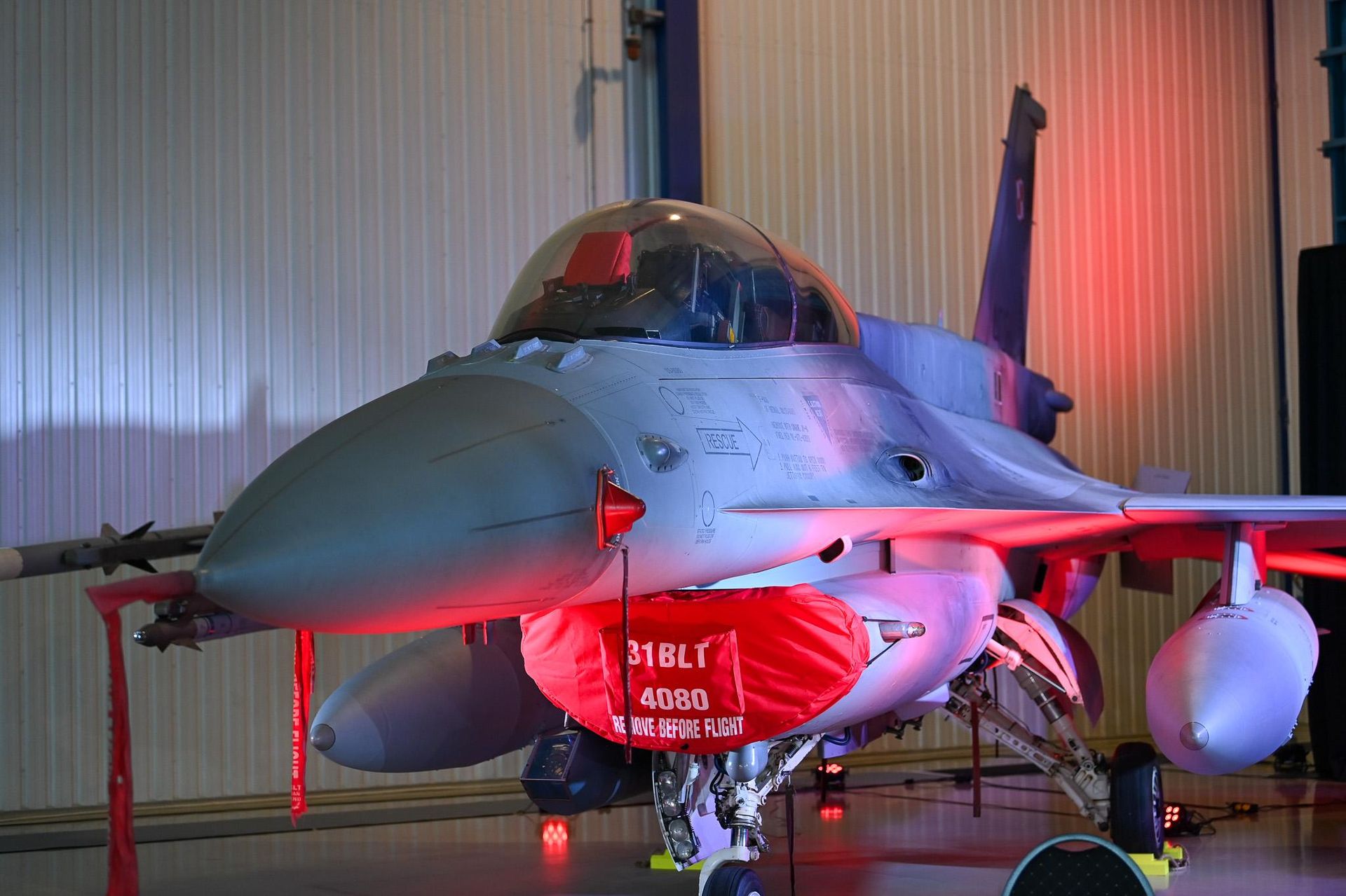 Umowa na modernizację F-16 podpisana