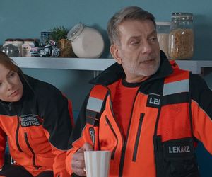 Na sygnale, odc. 730. Wiktor Banach (Wojciech Kuliński), Basia Wszołek (Anna Wysocka)