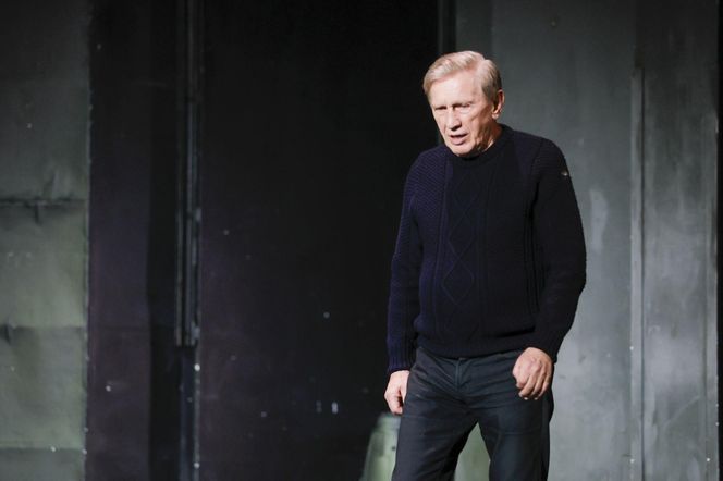 Jan Englert może zacierać ręce. "Hamlet" wyprzedany do końca sezonu