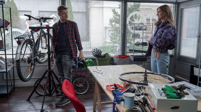 	M jak miłość odc. 1517. Franka (Dominika Kachlik), Paweł (Rafał Mroczek)